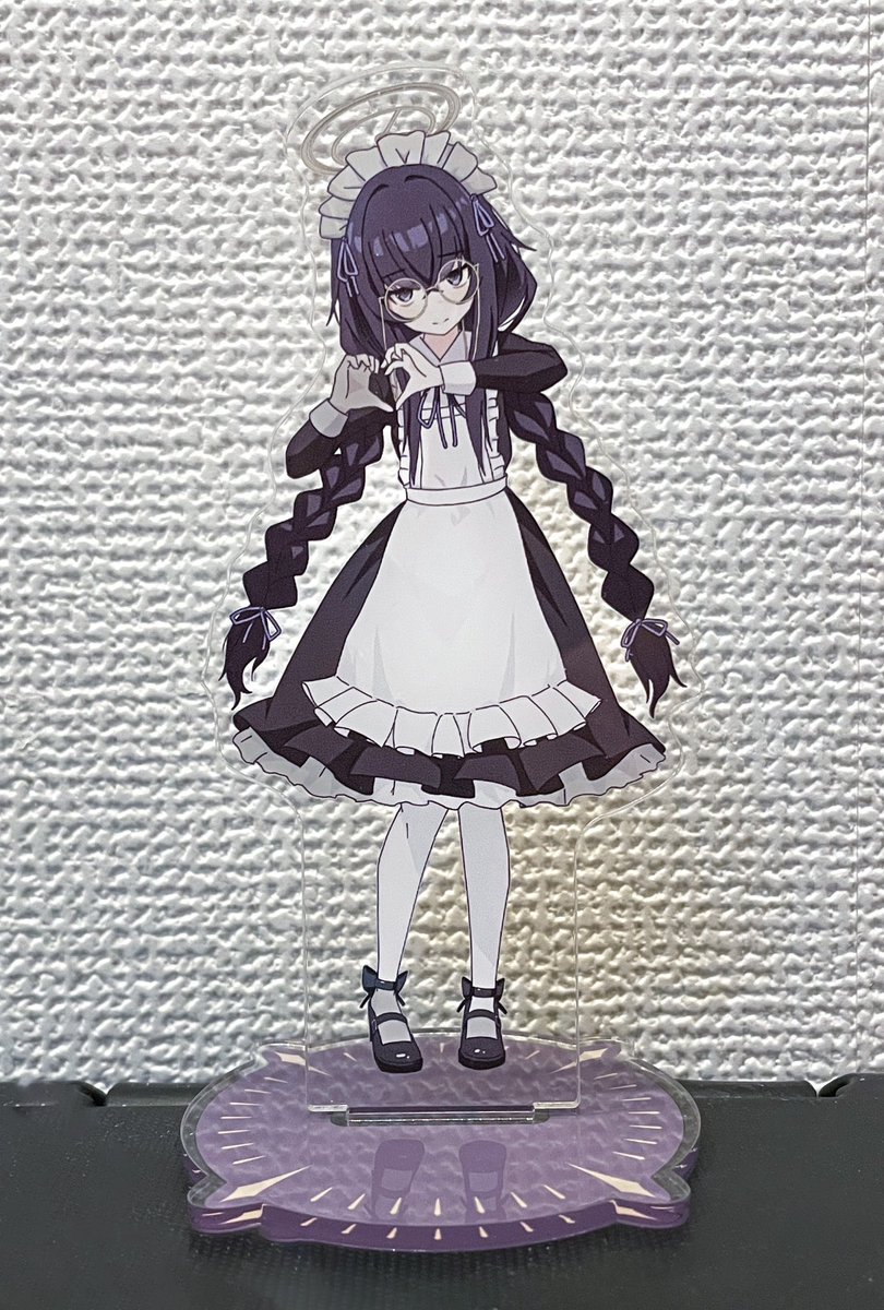 メイドウイ アクリルスタンドサンプル